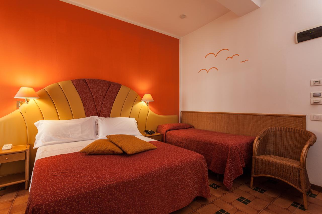Hotel Resort Marinella Gabicce Mare Εξωτερικό φωτογραφία