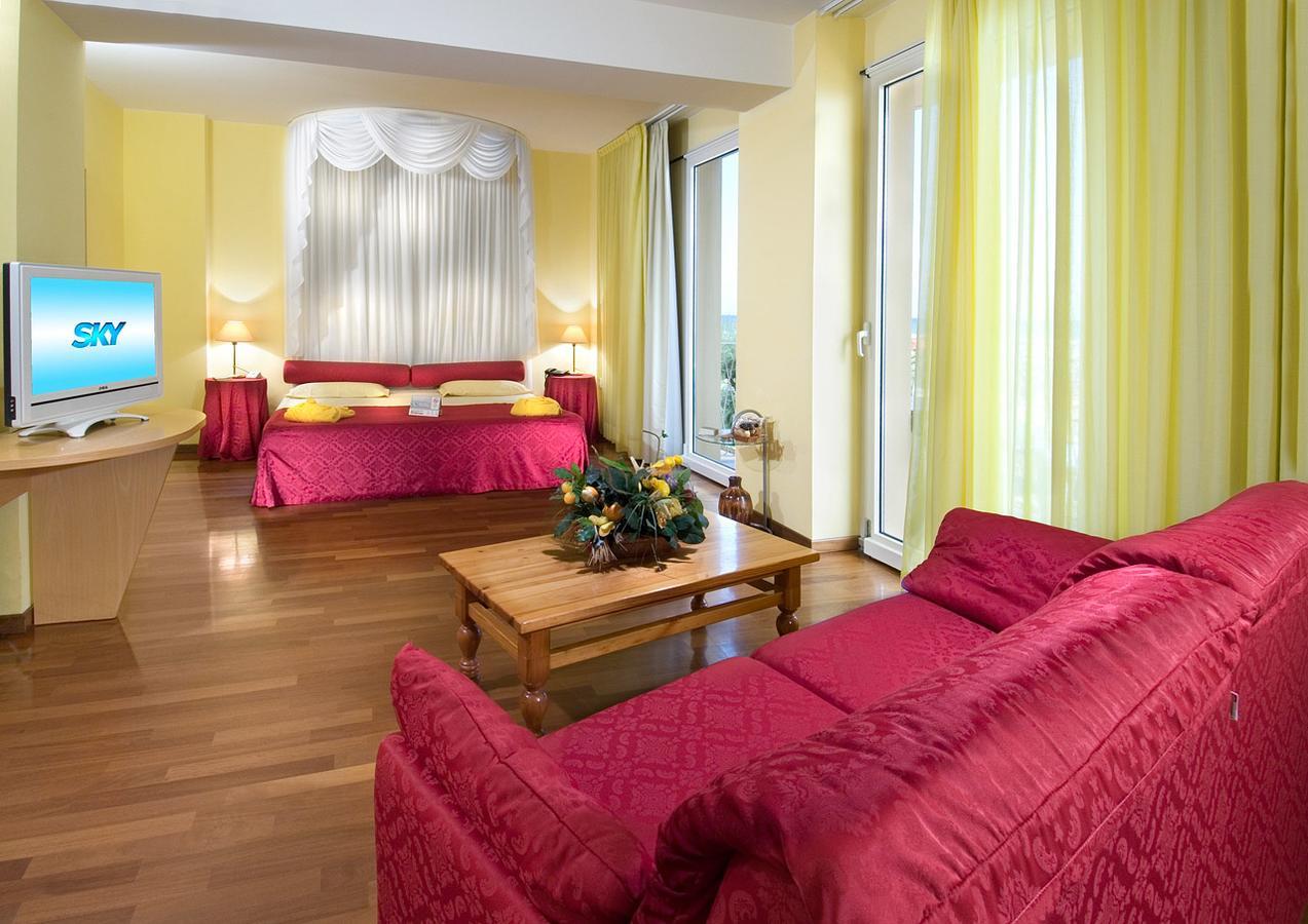 Hotel Resort Marinella Gabicce Mare Εξωτερικό φωτογραφία